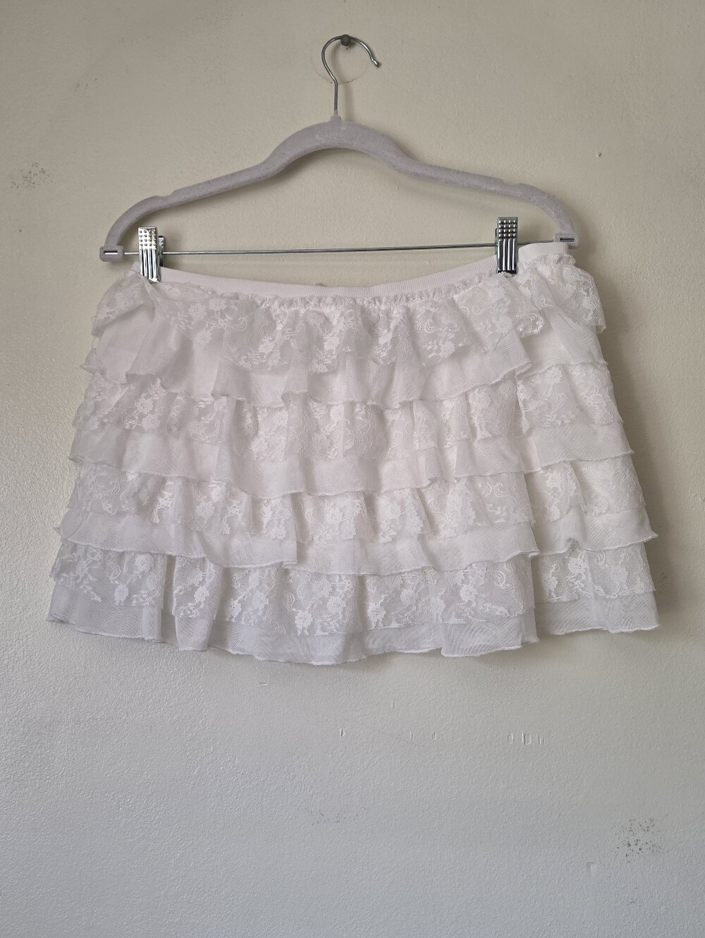 Edikted Adeena Ruffle Mini Skirt - Picture 4 of 8